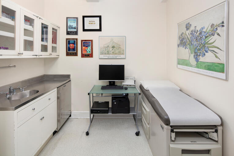 160 E 72 St Ste 1A Lenox Hill New York